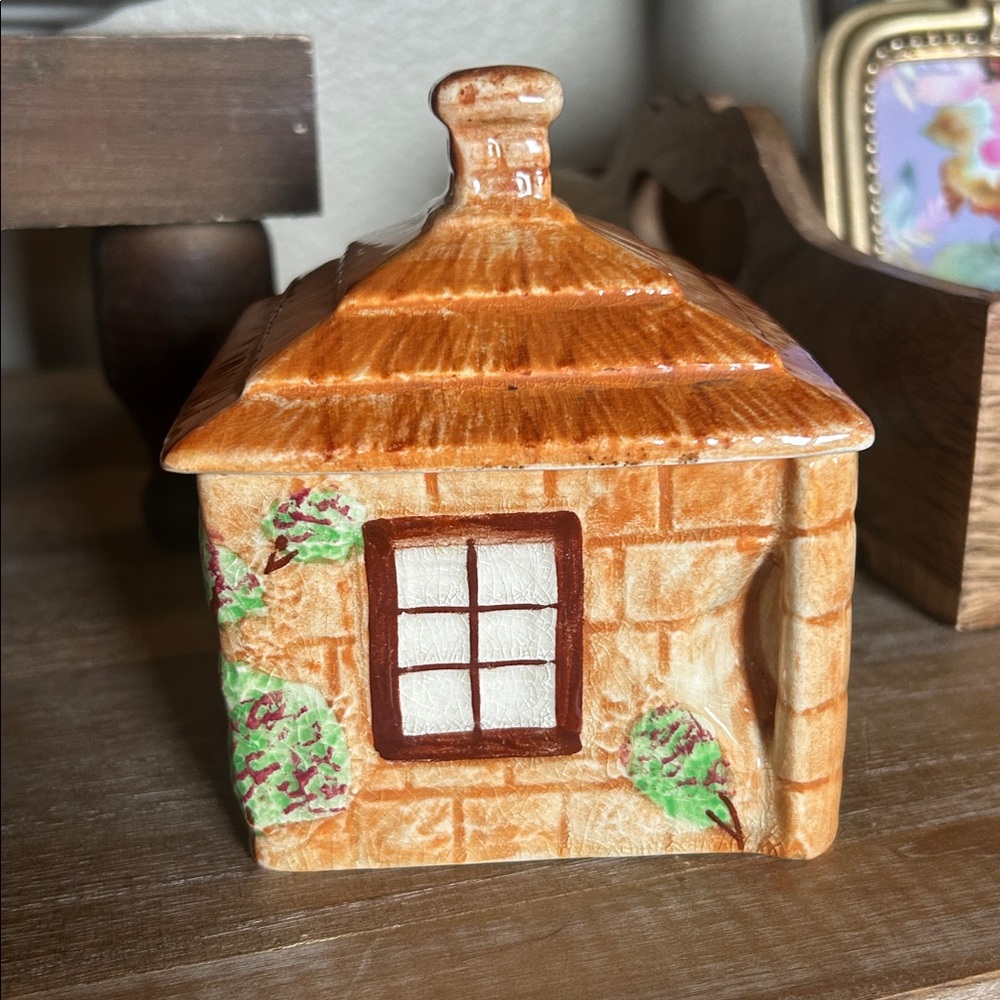 Cottage Shaped Cottage Ware Teapot Sugar Bowl or Jam Pot Westminster Vintage. - Picture 10 of 17